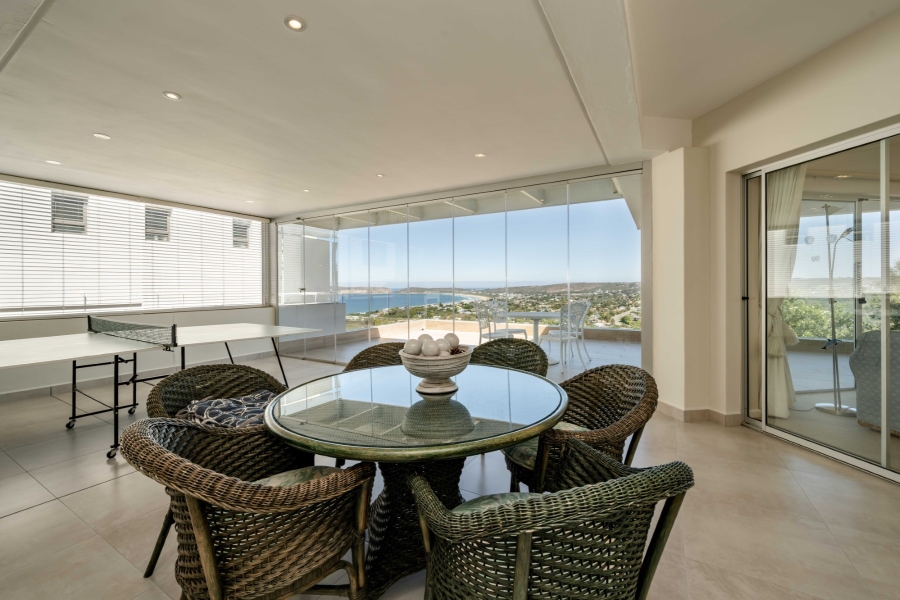 5 Bedroom Property for Sale in Signal Hill Western Cape